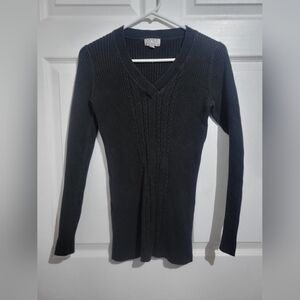 Dalia sz medium long sleve sweater
